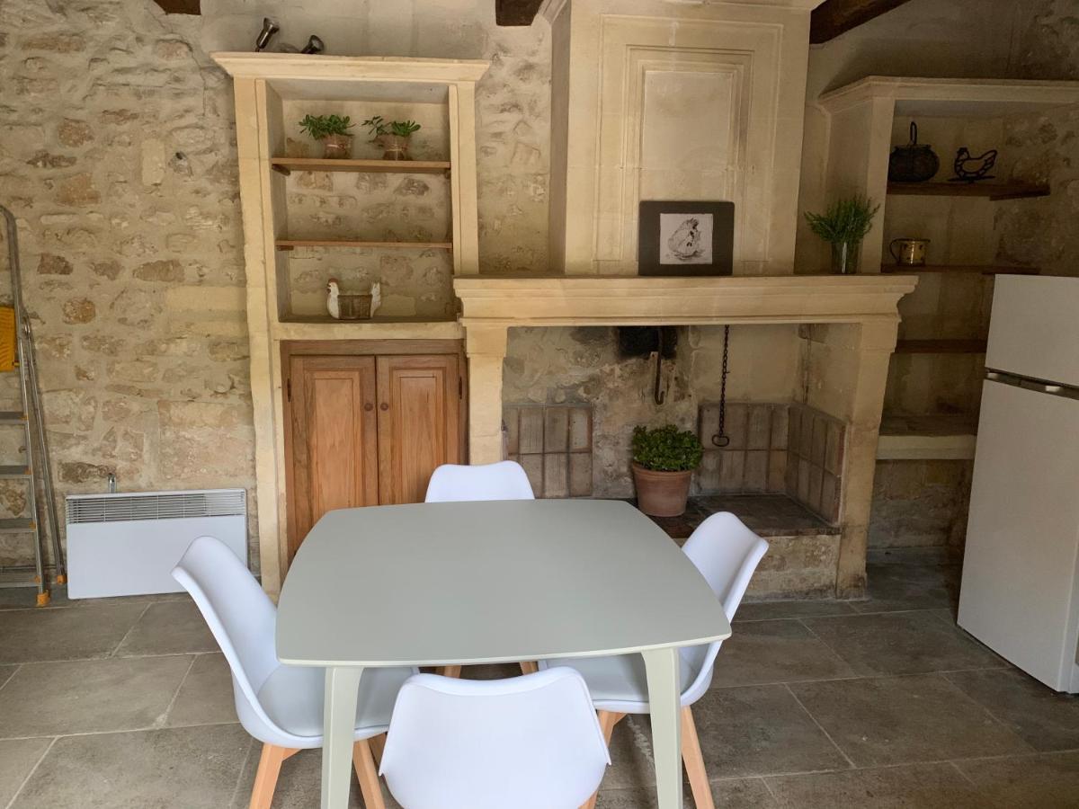Gite De La Tour Des Abbes Fontvieille Ngoại thất bức ảnh